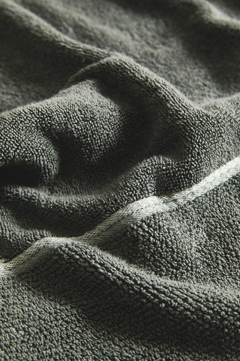 SERVIETTE DE BAIN AVEC FRISES EN POINT RIZ