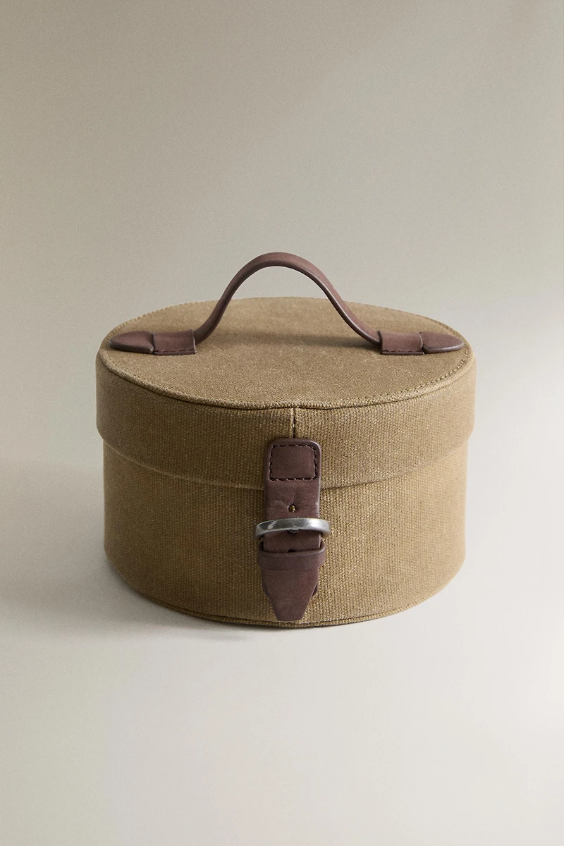 PET FOOD BOWL SET WITH CASE