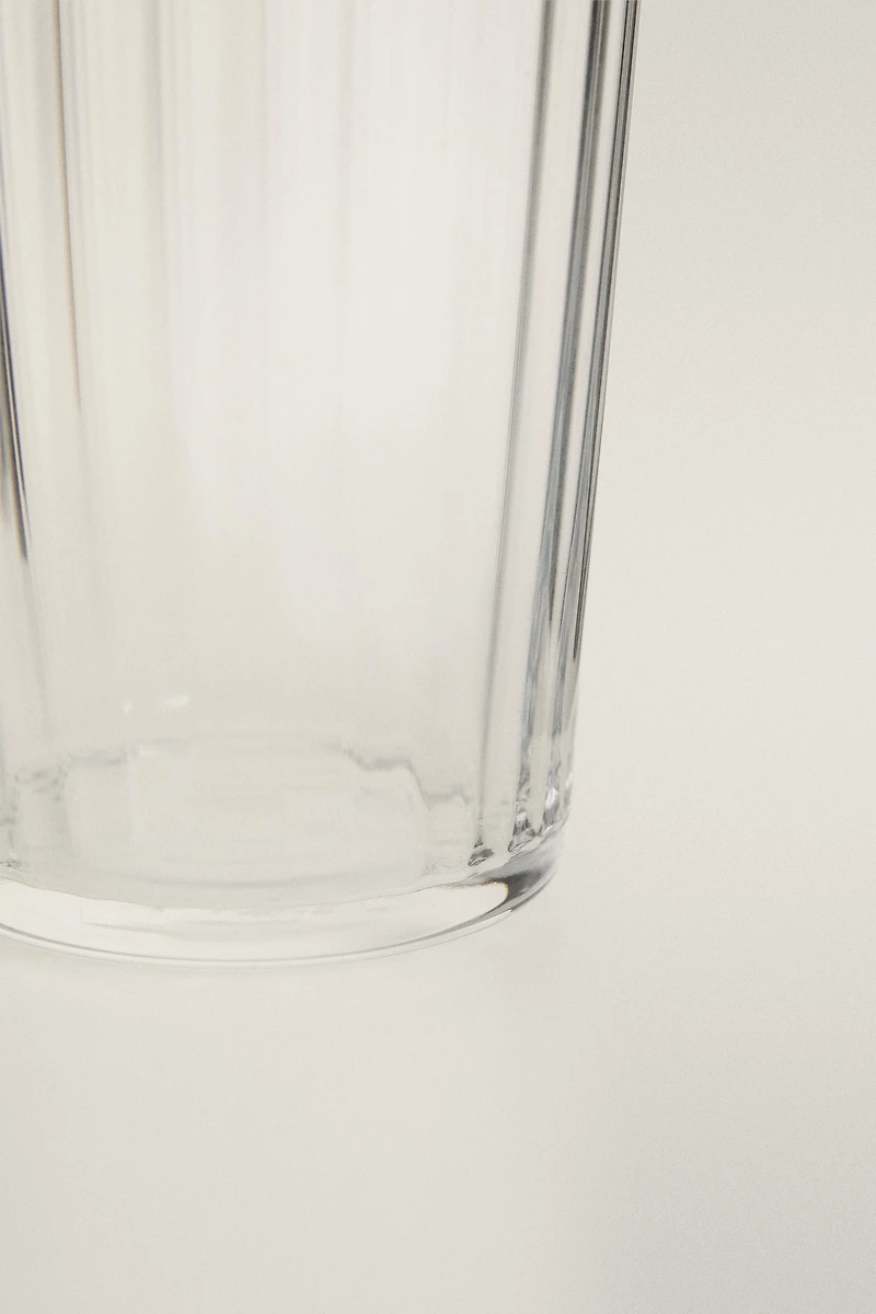 GLASS TUMBLER WITH LINES