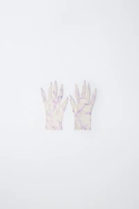 KPOP DEMON HUNTERS™ NETFLIX © COSTUME GLOVES