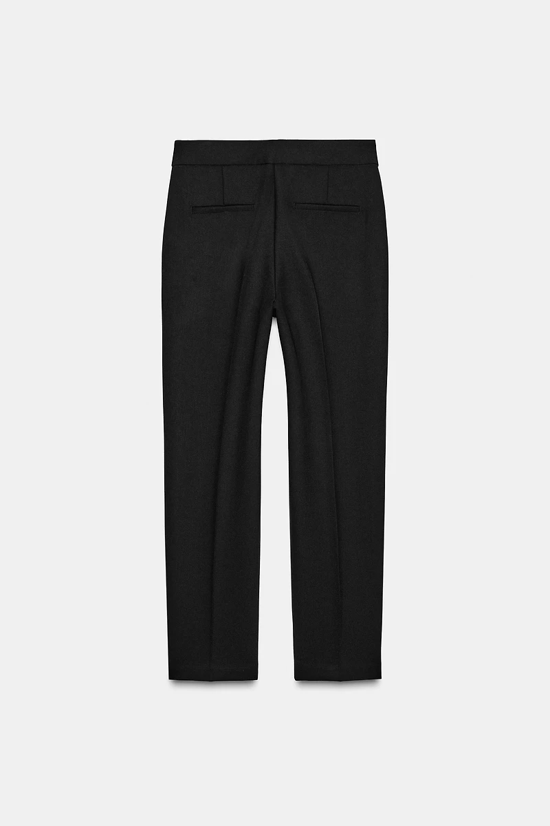 PANTALON DROIT À RAYURES REPASSÉES