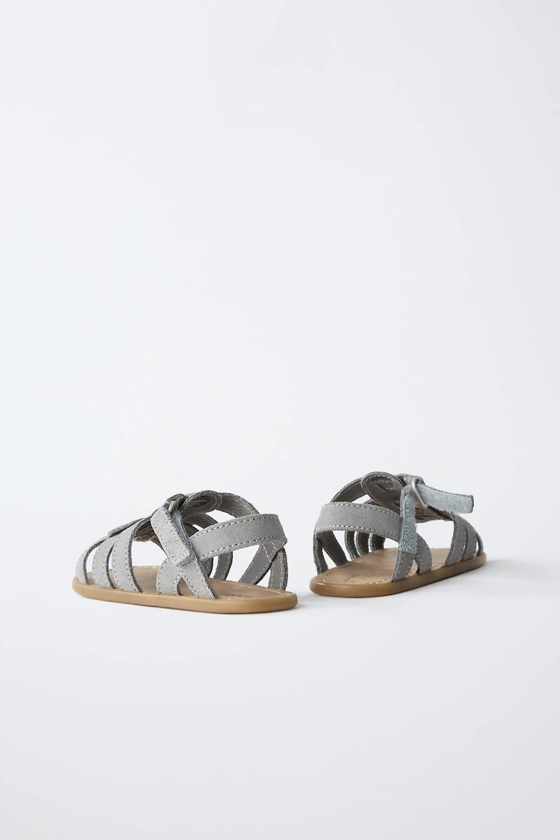 LEATHER FISH SANDALS
