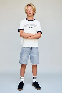 BERMUDA EN DENIM STRAIGHT FIT