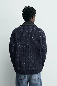 PULL EN CHENILLE À CONTRASTE