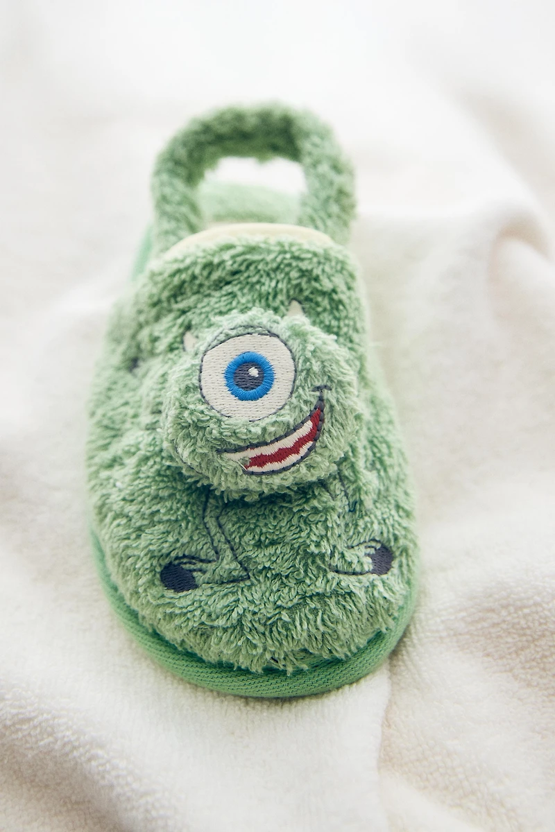 KIDS' MONSTERS, INC. ©DISNEY/PIXAR TERRY BATH SLIPPERS
