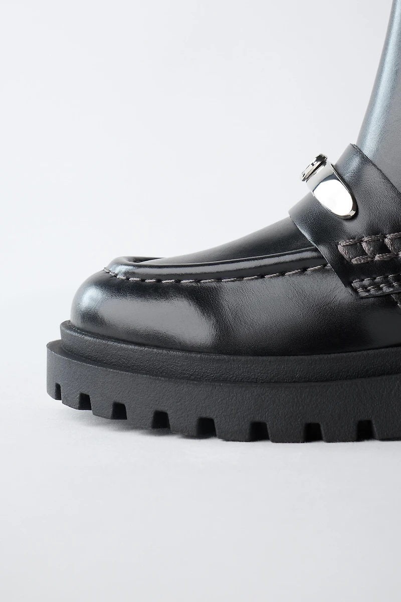 BOTTES DÉTAIL CŒUR