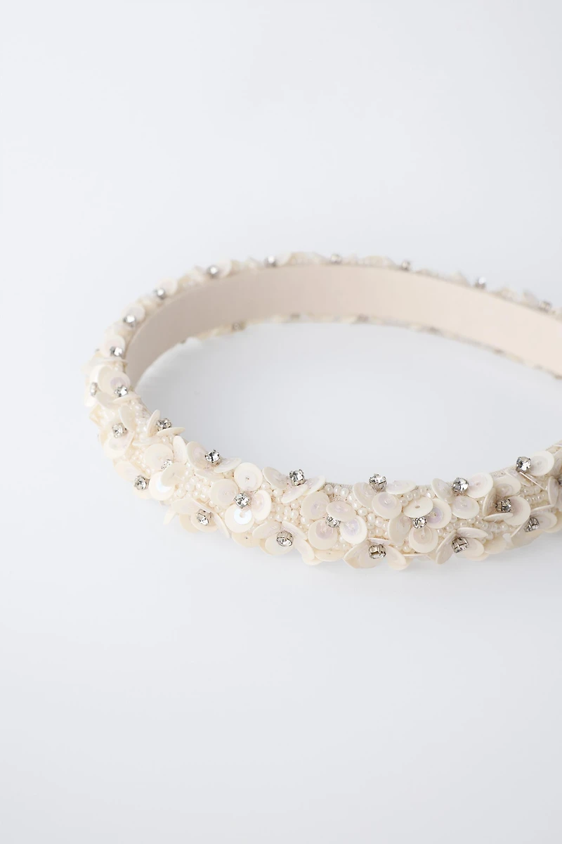 SERRE-TÊTE À PAILLETTES ET BRILLANTS