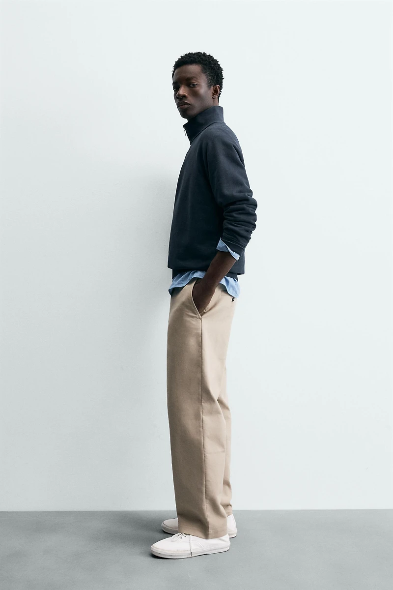 WASHED QUARTER-ZIP SWEATSHIRT