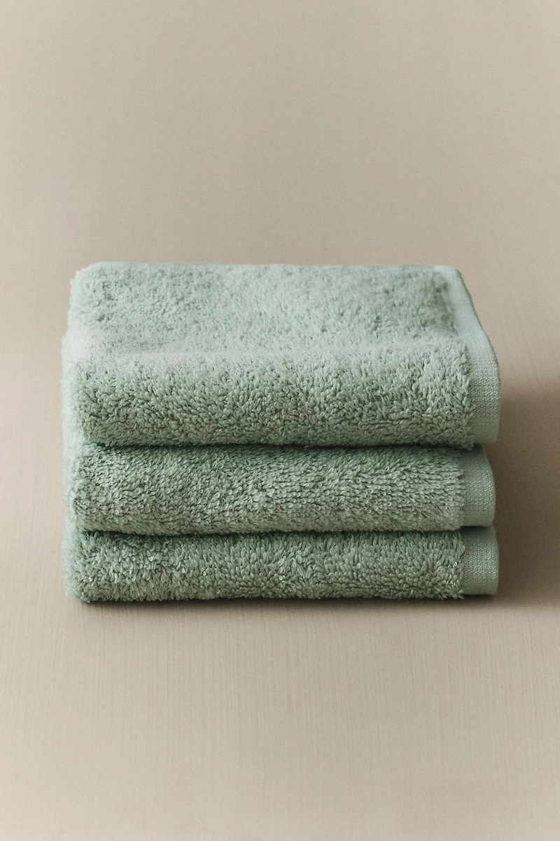 PACK OF COTTON HAND TOWELS (PACK 3)
