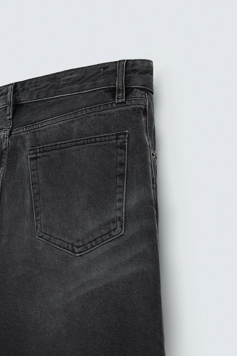 FLARE FIT JEANS