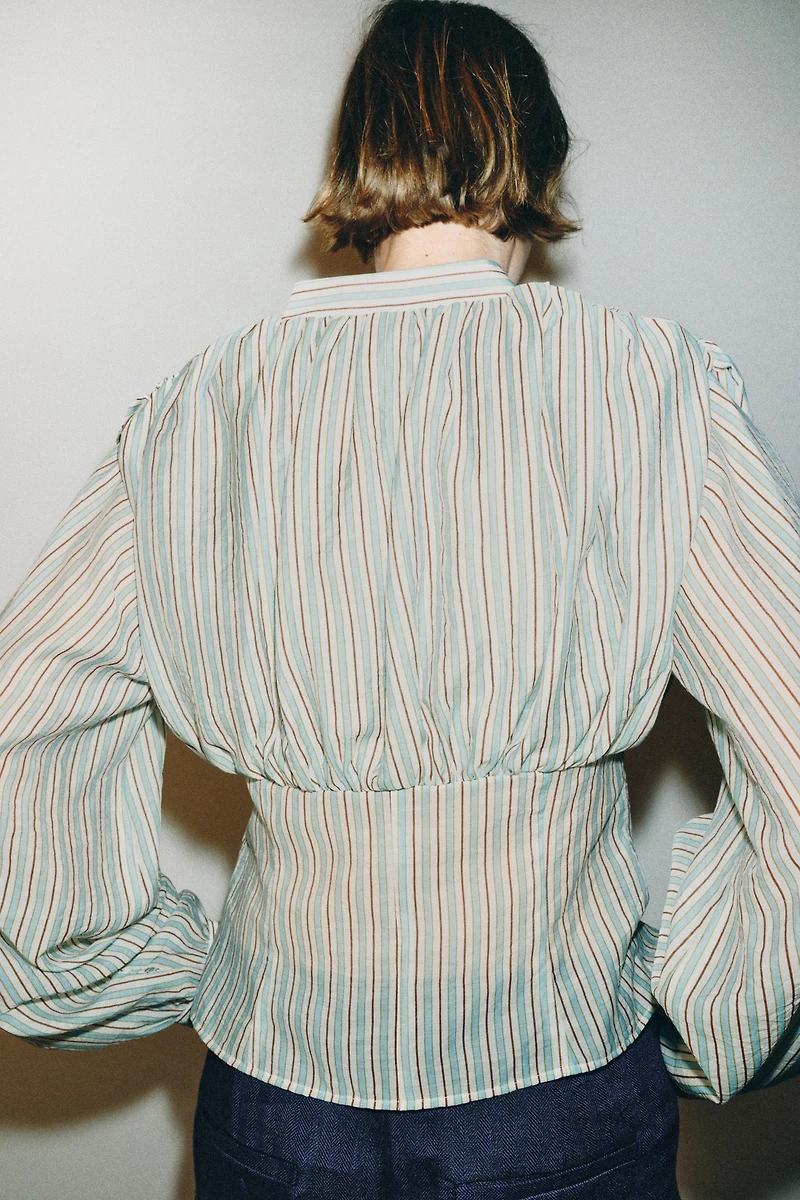 STRIPED WAIST SHIRT