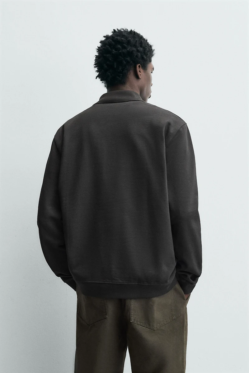 REGULAR FIT TEXTURED POLO