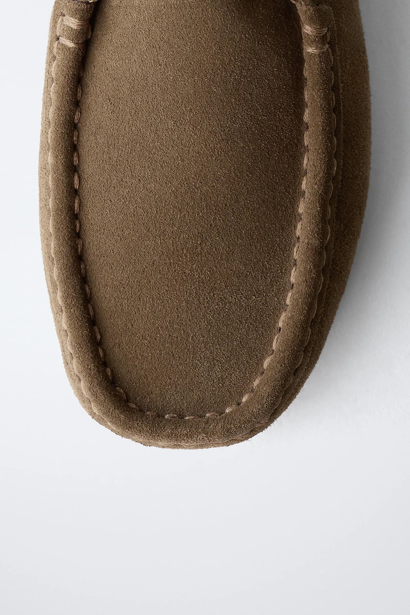 STITCHED LEATHER SHOES