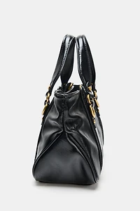 HANDBAG WITH METALLIC DETAILS