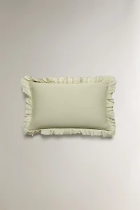 TEXTURED THROW PILLOW COVER WITH RUFFLE TRIM