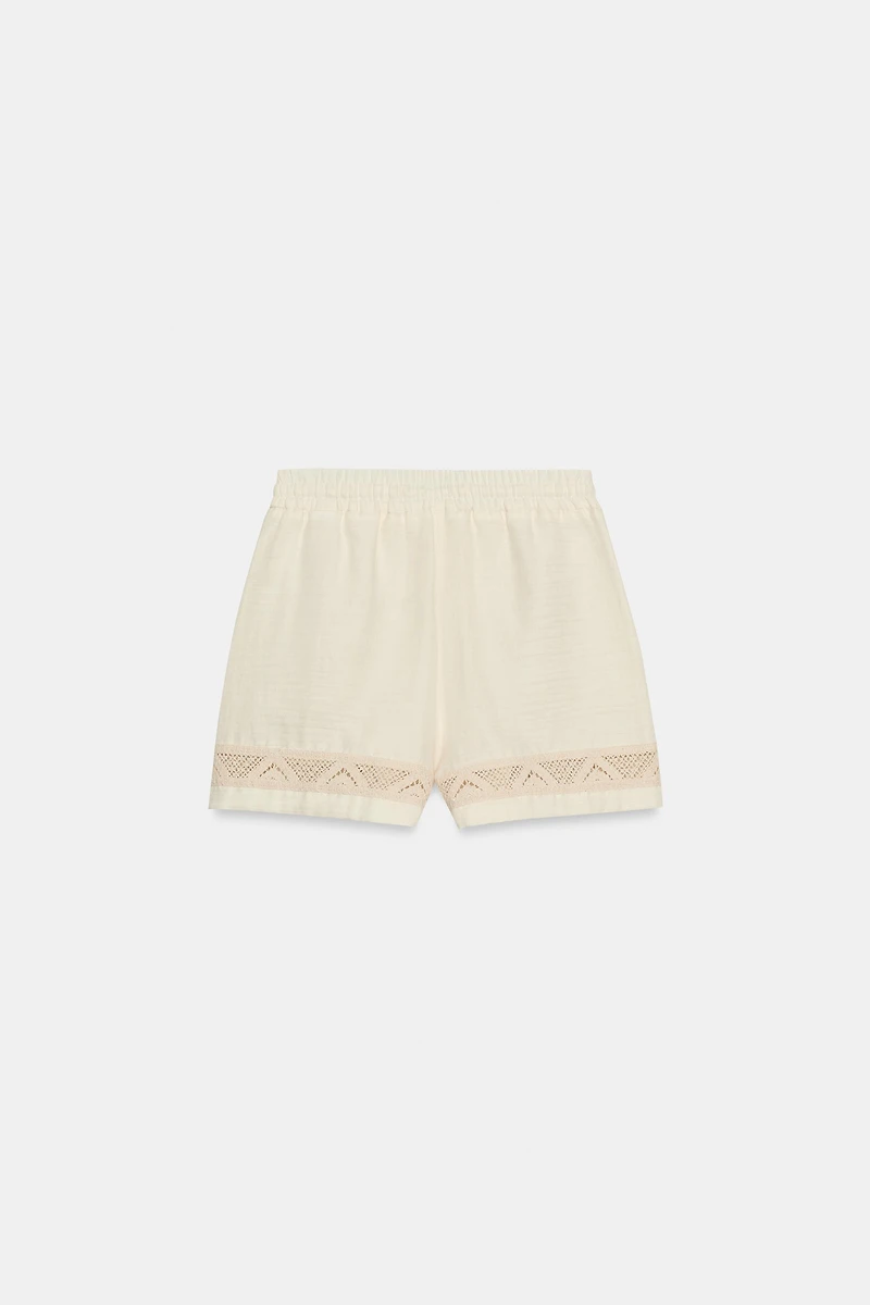 EMBROIDERED ELASTIC WAIST SHORTS