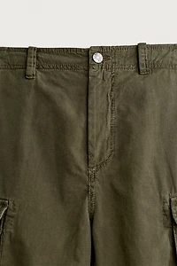 REGULAR FIT CARGO SHORTS WITH TABS