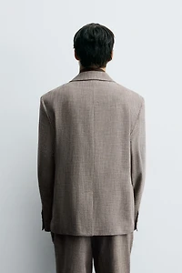 TEXTURED SUIT JACKET