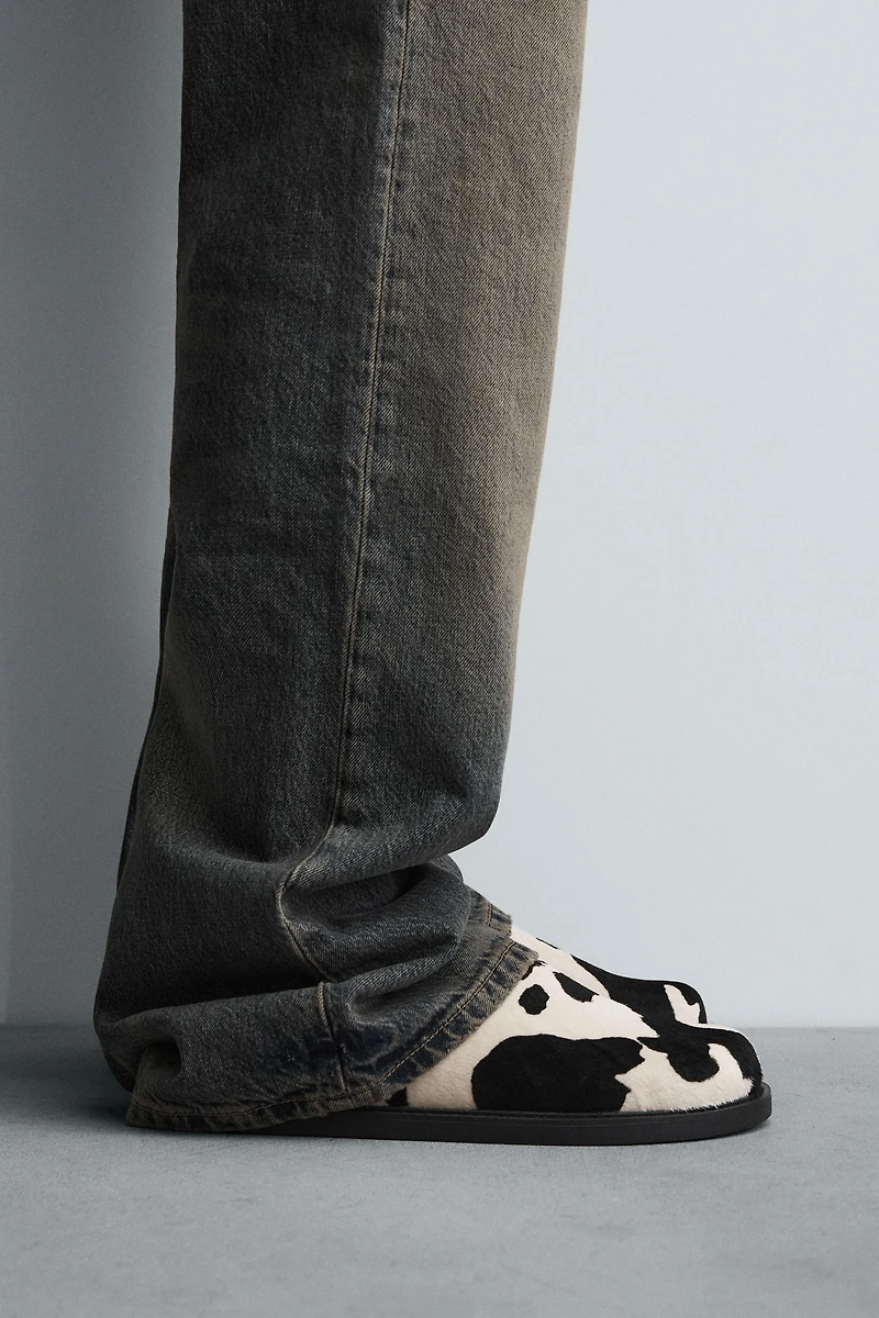 COWHIDE LEATHER CLOGS