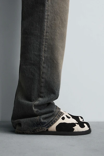 COWHIDE LEATHER CLOGS