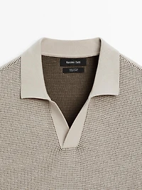 Polo en maille à col V texturé