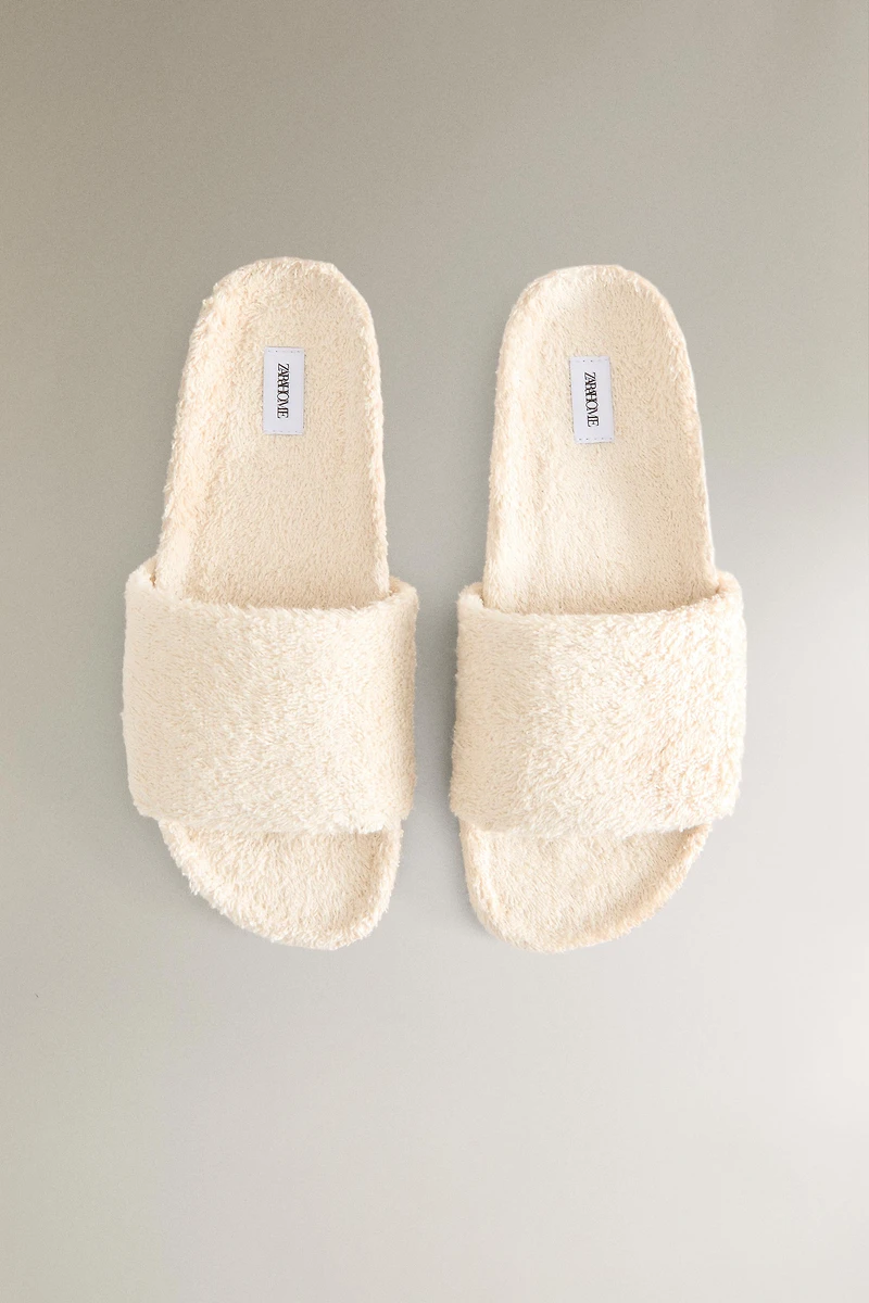 TERRY SLIDE SANDALS