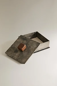 WOODEN KNOB METAL BOX
