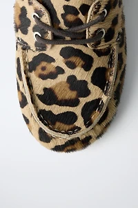 LEOPARD PRINT LEATHER DECK SHOES