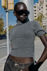 PULL EN MAILLE MANCHES COURTES BOUFFANTES