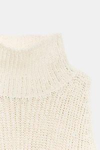 HIGH COLLAR KNIT TOP