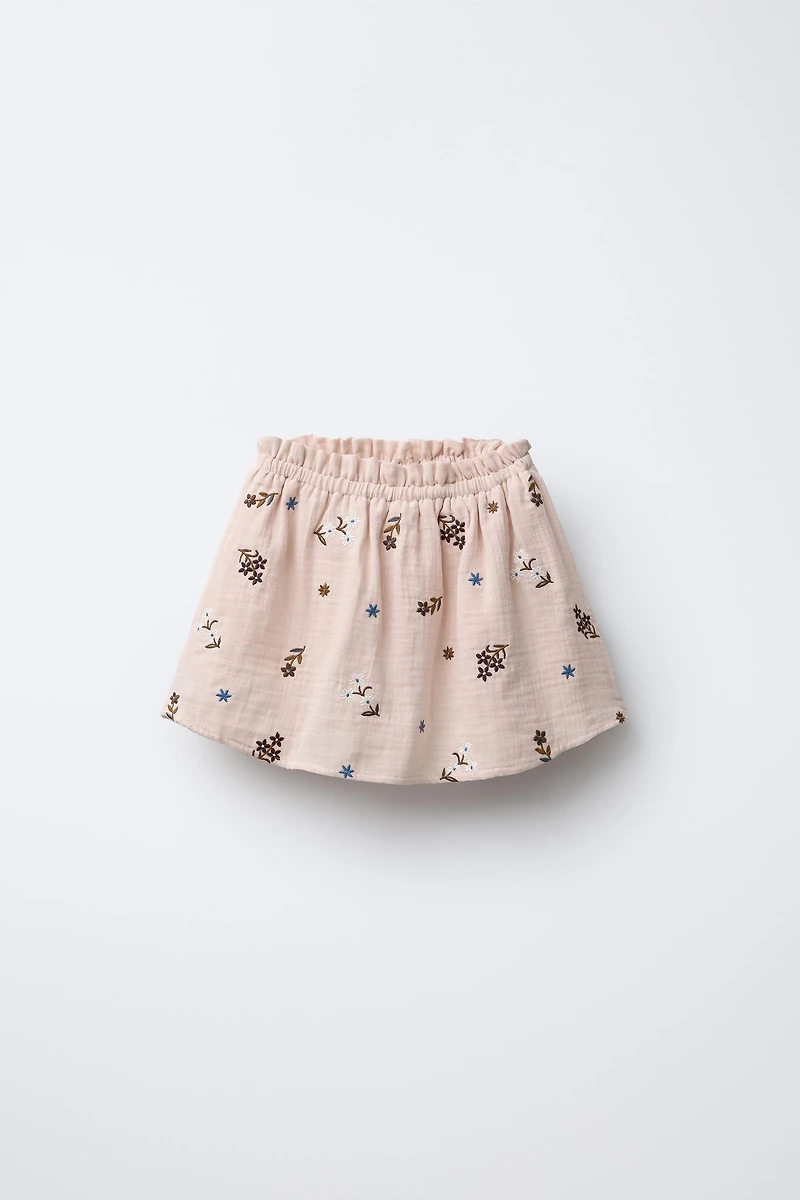 EMBROIDERED SKORT