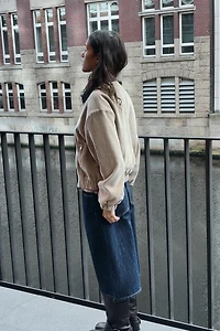 VESTE EN VELOURS CÔTELÉ À COL CONTRASTANT