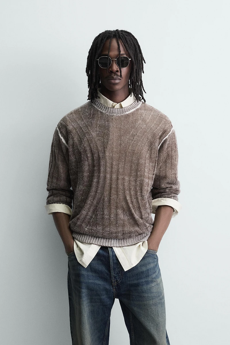 ABSTRACT JACQUARD JUMPER