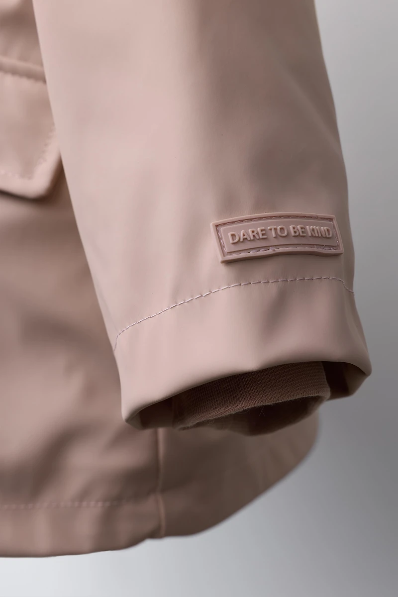 VESTE DÉPERLANTE ENDUITE EFFET FOURRURE