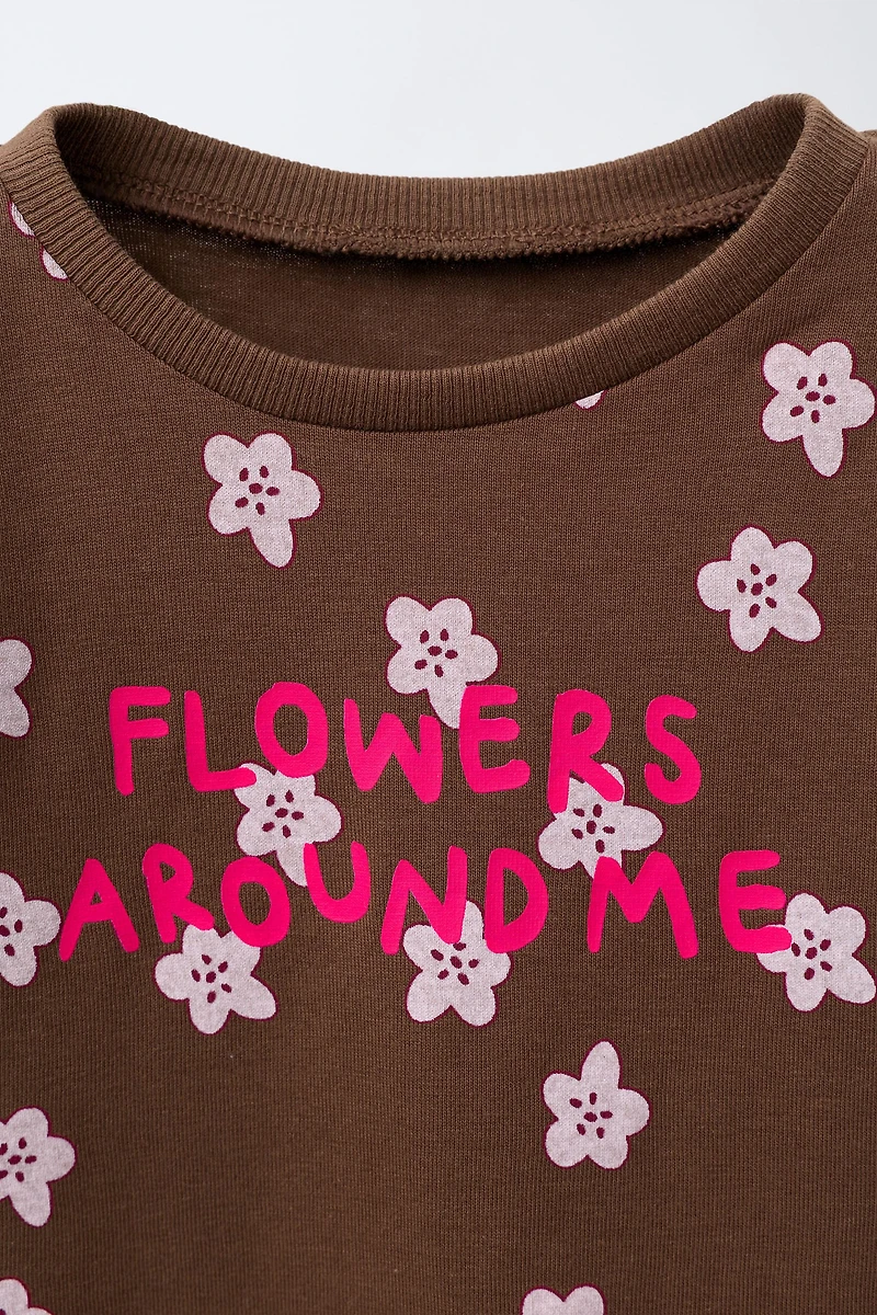 T-SHIRT IMPRIMÉ ET INSCRIPTION