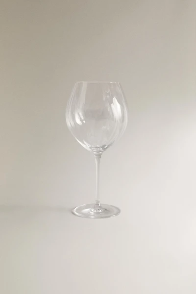 TEXTURED CRYSTALLINE WINE GLASS