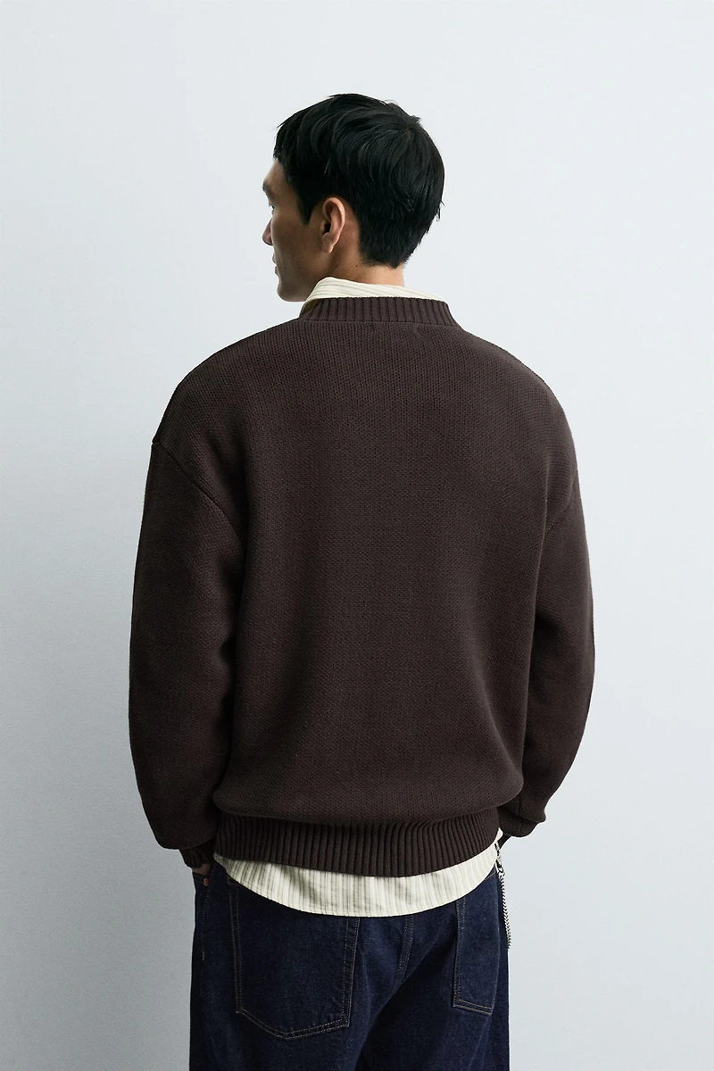 PULL STRUCTURÉ EN COTON