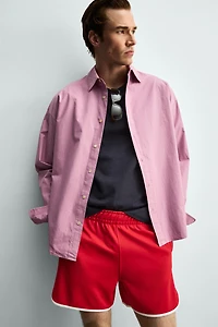 SHORTS WITH CONTRAST PIPING