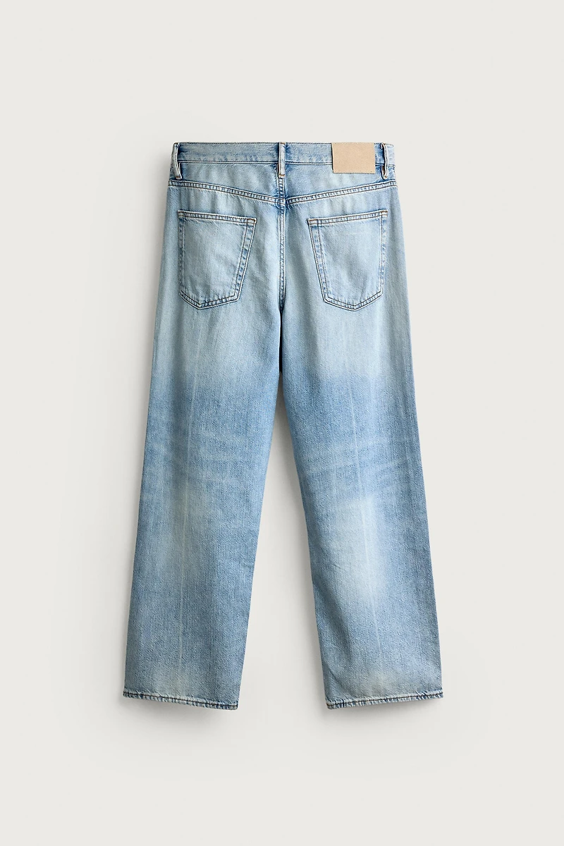 LIGHTWEIGHT REGULAR CROPPED FIT JEANS