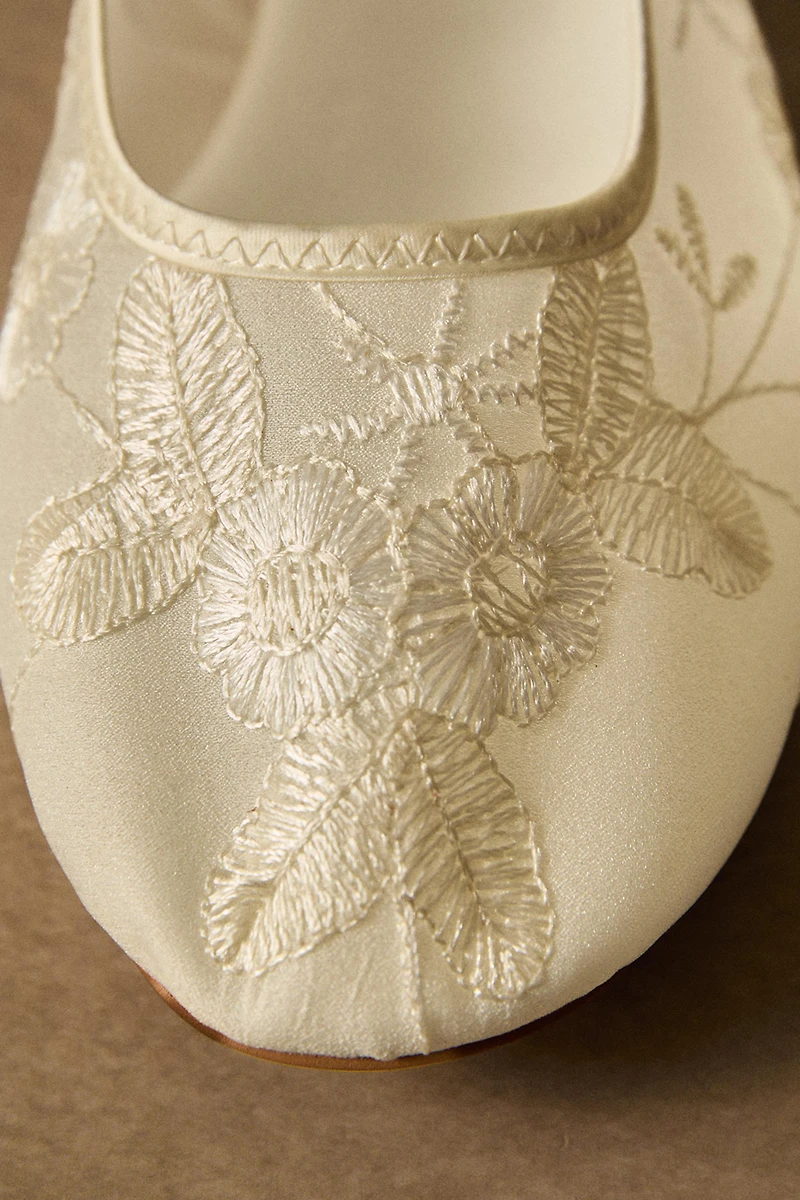 EMBROIDERED ORGANZA BALLET FLATS