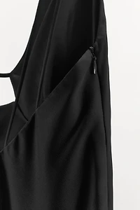 SATIN EFFECT STRAPPY DRESS