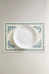 SET DE TABLE EN SATIN IMPRIMÉ