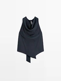 Total look cowl neck top