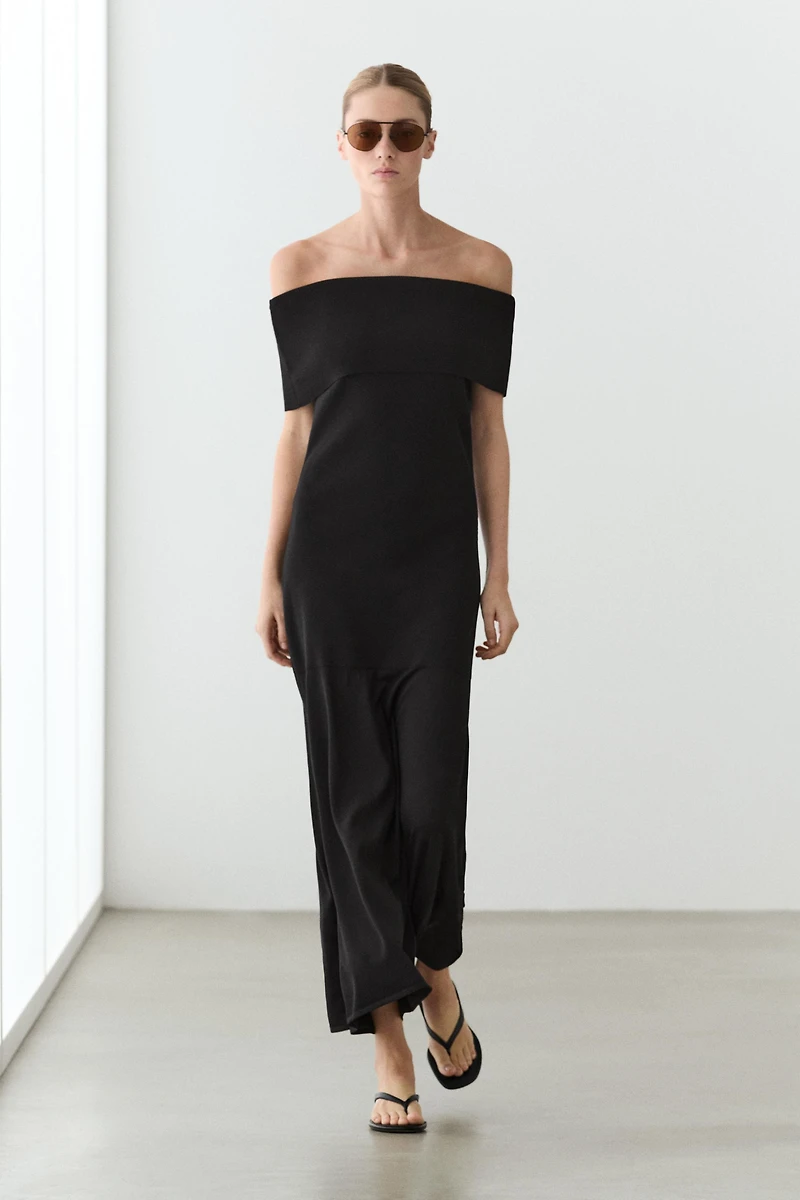 Knit midi dress with exposed shoulders