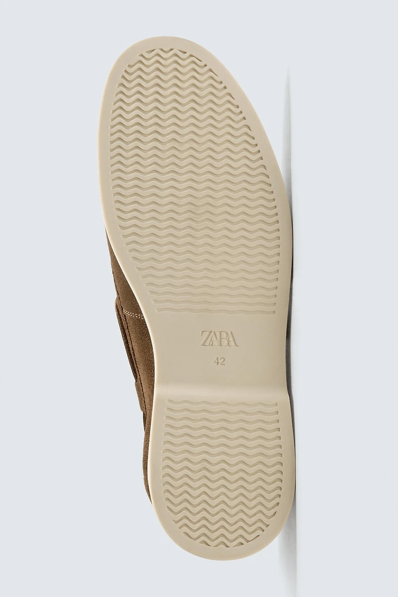 CASUAL LEATHER BOAT SHOES