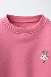 SWEAT BRODÉ CAPYBARA ET CŒUR