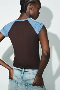 SHORT SLEEVE RAGLAN T-SHIRT