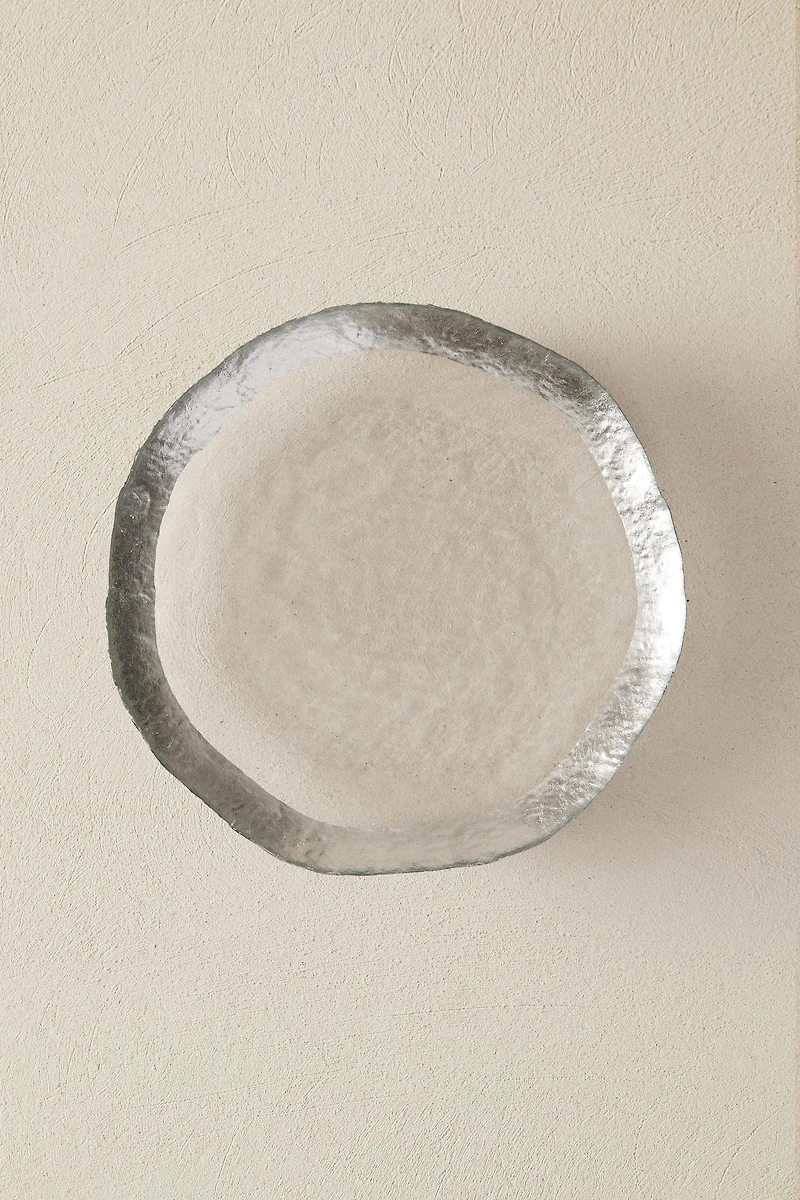 EMBOSSED GLASS DESSERT PLATE WITH SILVER RIM