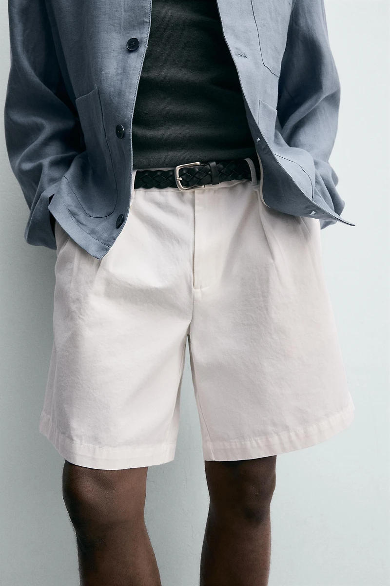 RELAXED FIT PLEATED SHORTS