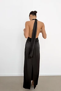 ROBE LONGUE SATINÉE HALTER